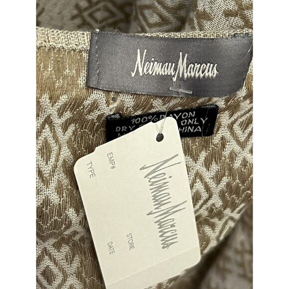 NWT Neiman Marcus One Size Long Scarf Wrap Soft 100% Rayon Beige & Tan NEW - Picture 5 of 7